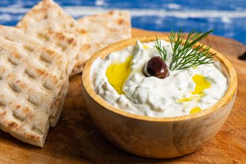 Authentic Greek Tzatziki sauce recipe